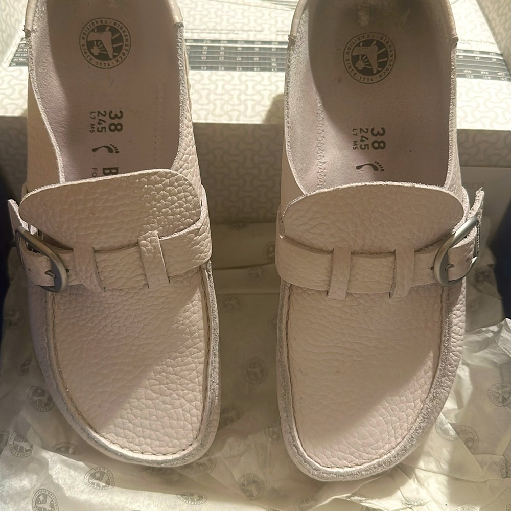 Birkenstock Buckley white size US L7